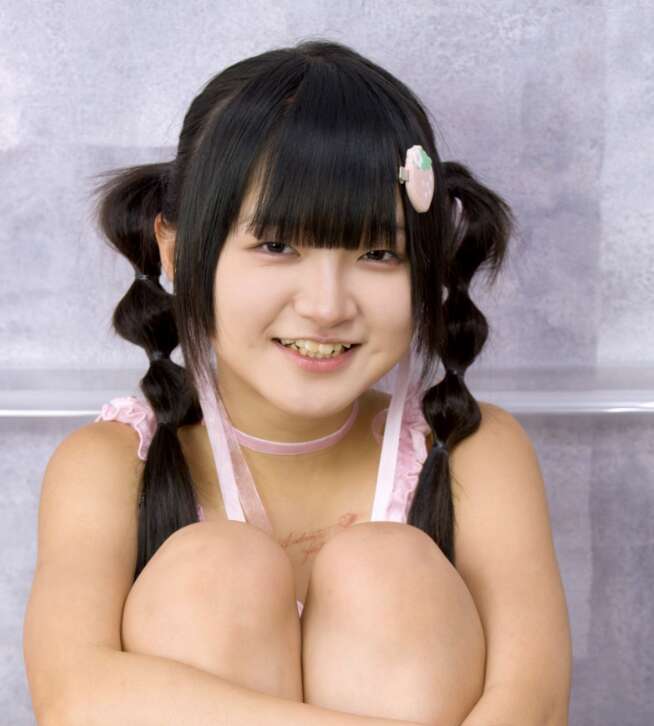 安達ほまれの笑顔の画像