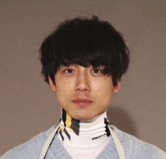 坂口健太郎　斜視