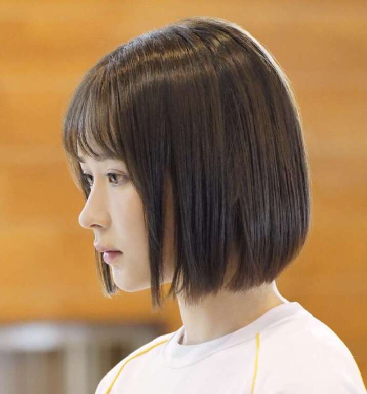 畑芽育の横顔