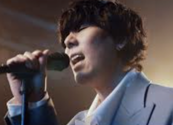 野田洋次郎の歌っている姿