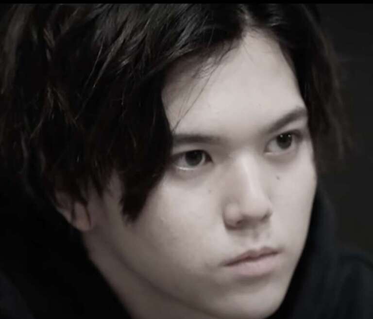 古家蘭(RAN)の真剣な眼差し