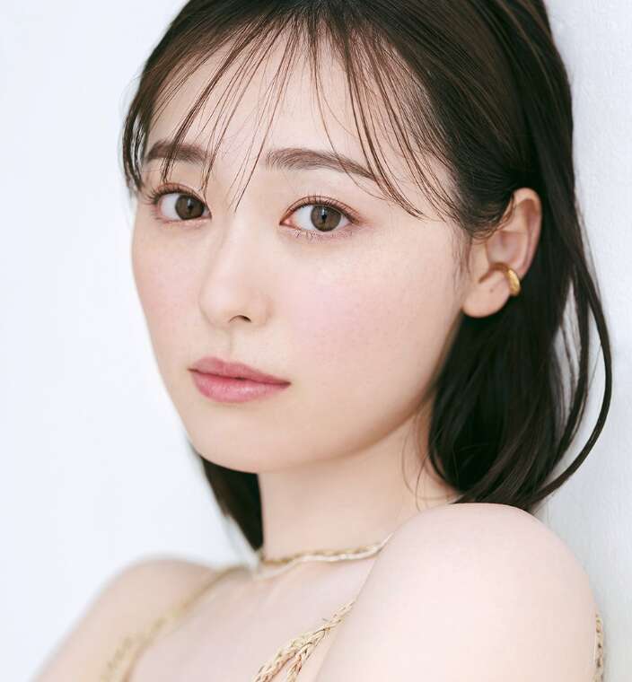 福原遥の真顔の画像